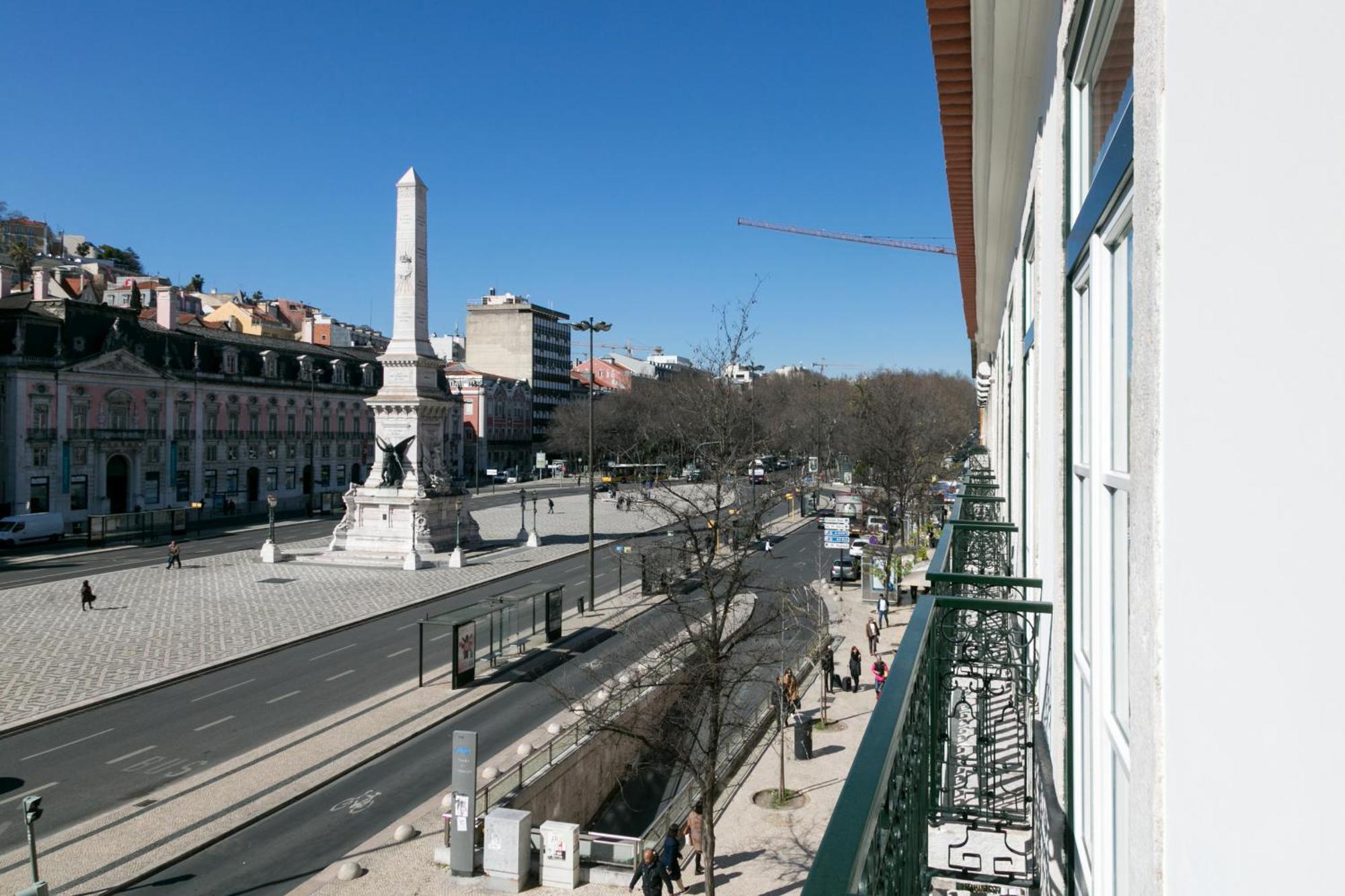 Travelingtolisbon 314 - Restauradores Bagian luar foto
